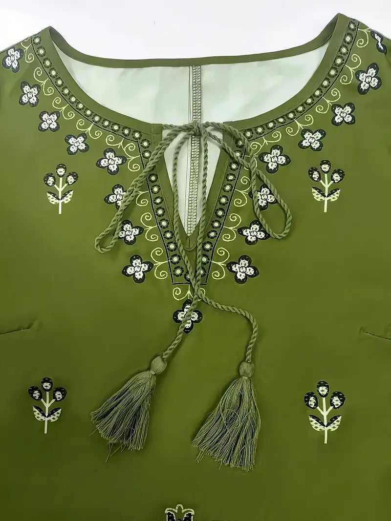 Traditional Green Floral Print Kurtis Set for Women – Long Sleeve Ethnic Dress with Textured Pants
